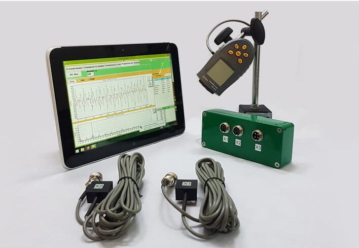 Portable dynamic balancing machine Balanset-1A complete set in a case